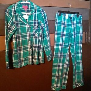 Victoria's Secret Small Gorgeous Green Plaid With Silver Accents Pajama Set